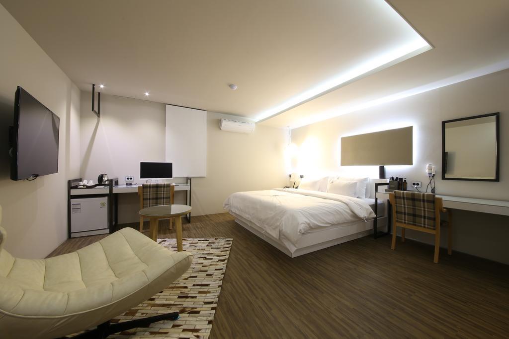 Avenue Hotel จอนจู ภายนอก รูปภาพ