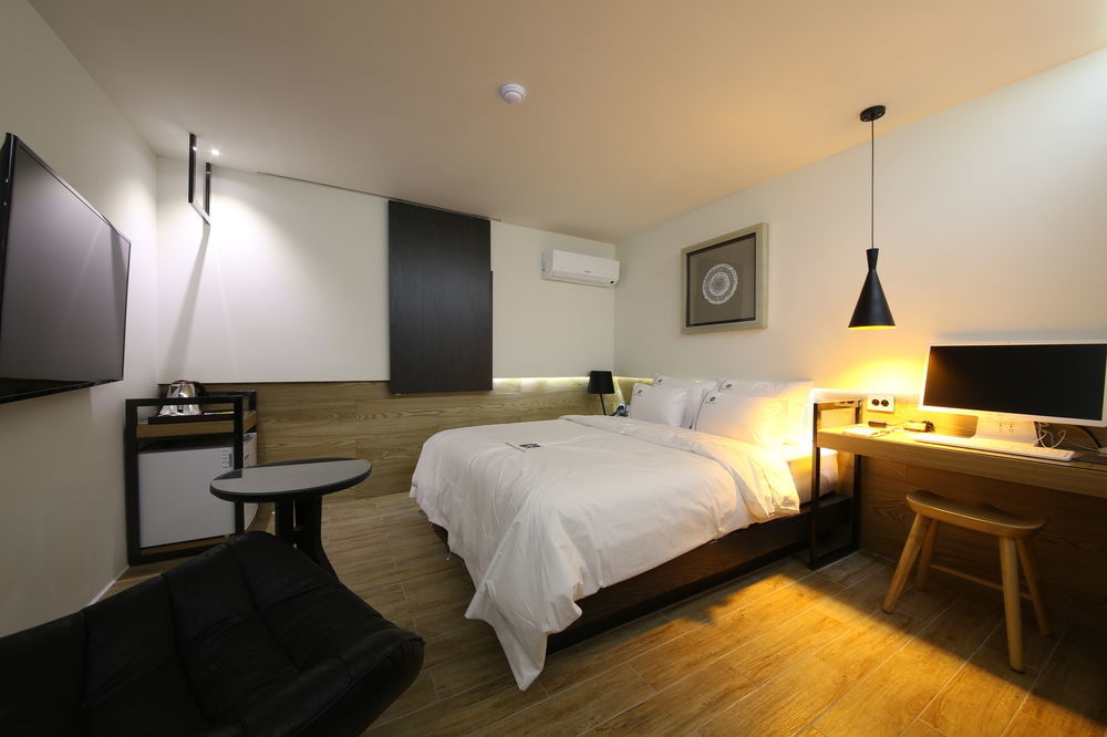 Avenue Hotel จอนจู ภายนอก รูปภาพ
