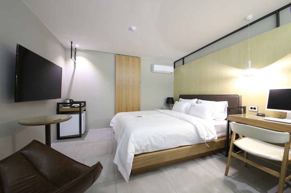 Avenue Hotel จอนจู ภายนอก รูปภาพ
