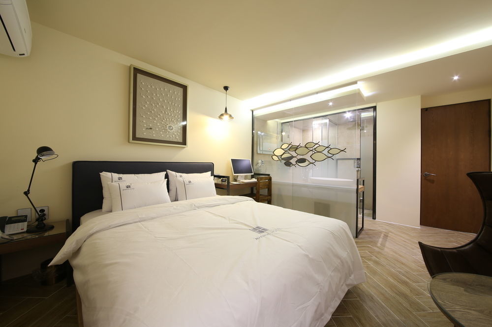 Avenue Hotel จอนจู ภายนอก รูปภาพ
